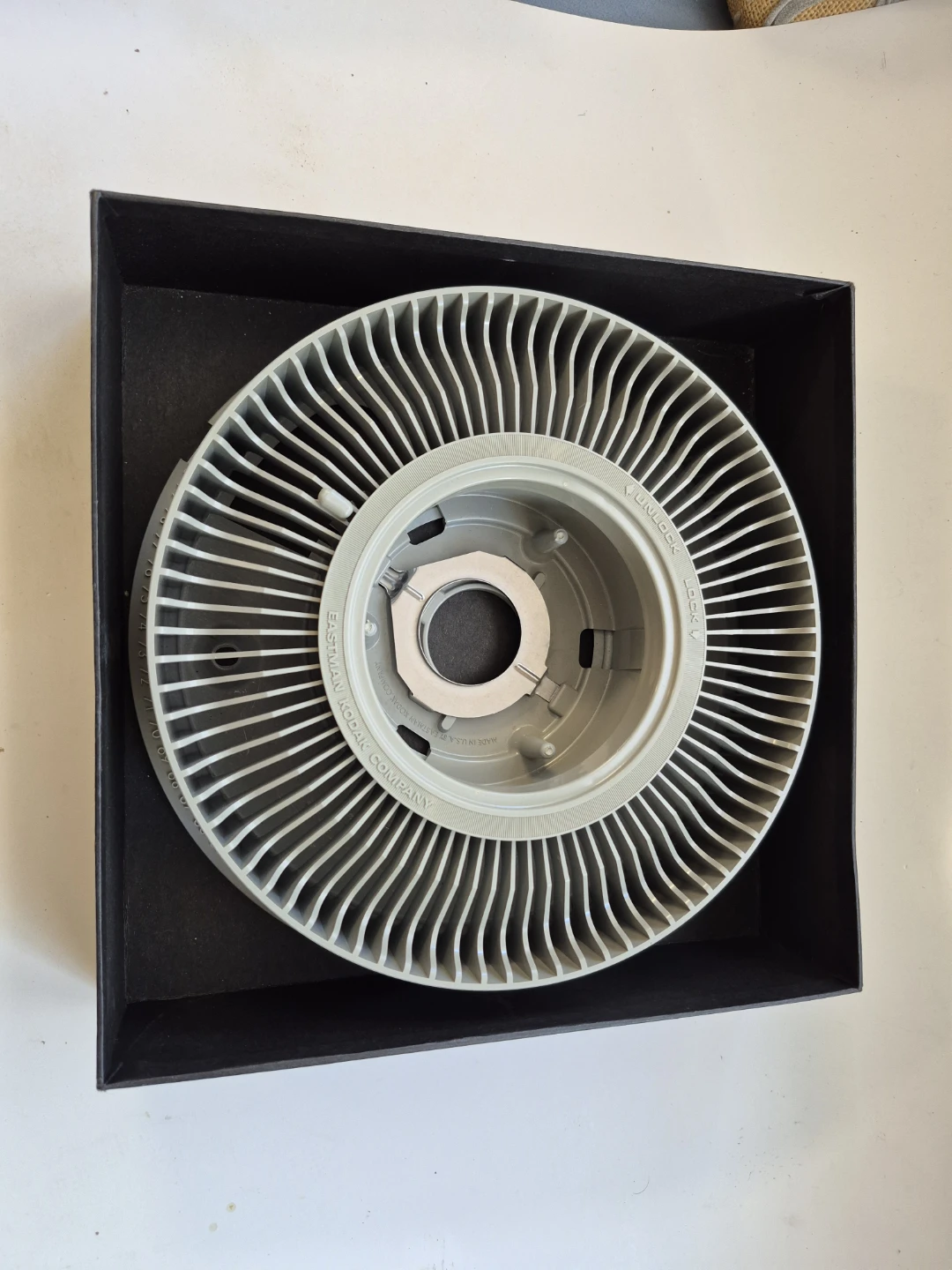 Vintage Kodak Carousel 80 Slide Tray - photo 4