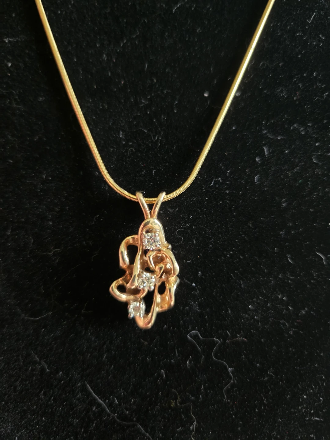 14k Necklace with Decorative Pendant - photo 2