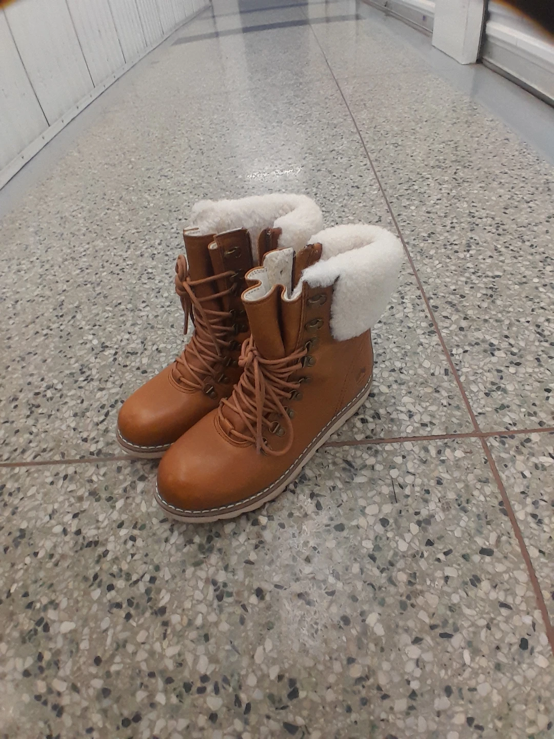 Royal Canadian Tan Winter Boots Men's Size 9 - photo 2