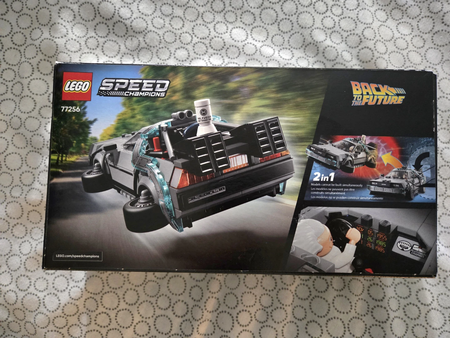 LEGO Speed Champions Back to the Future Time Machine 77256 - photo 2
