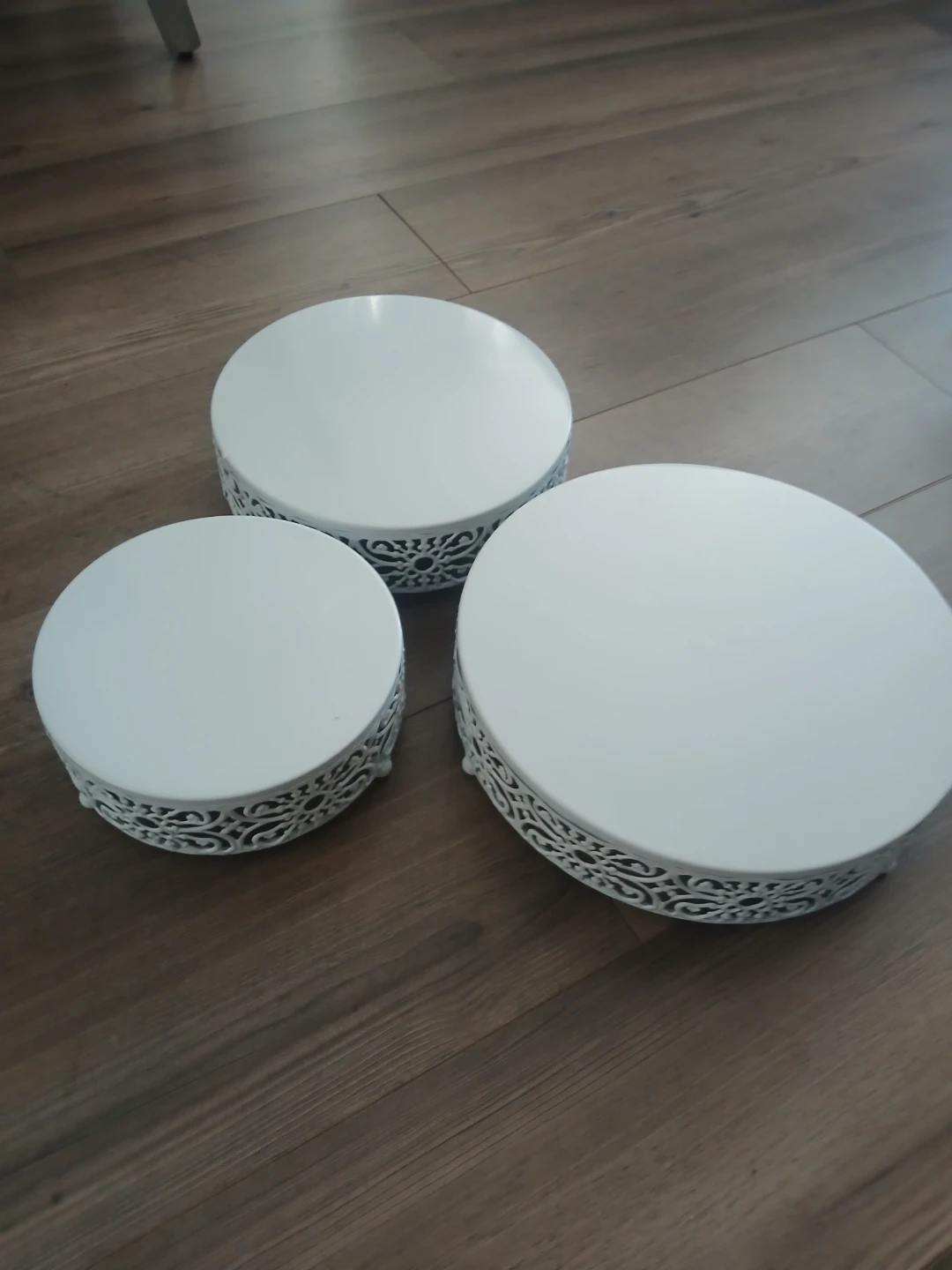Set of 3 White Decorative Cake Stands
