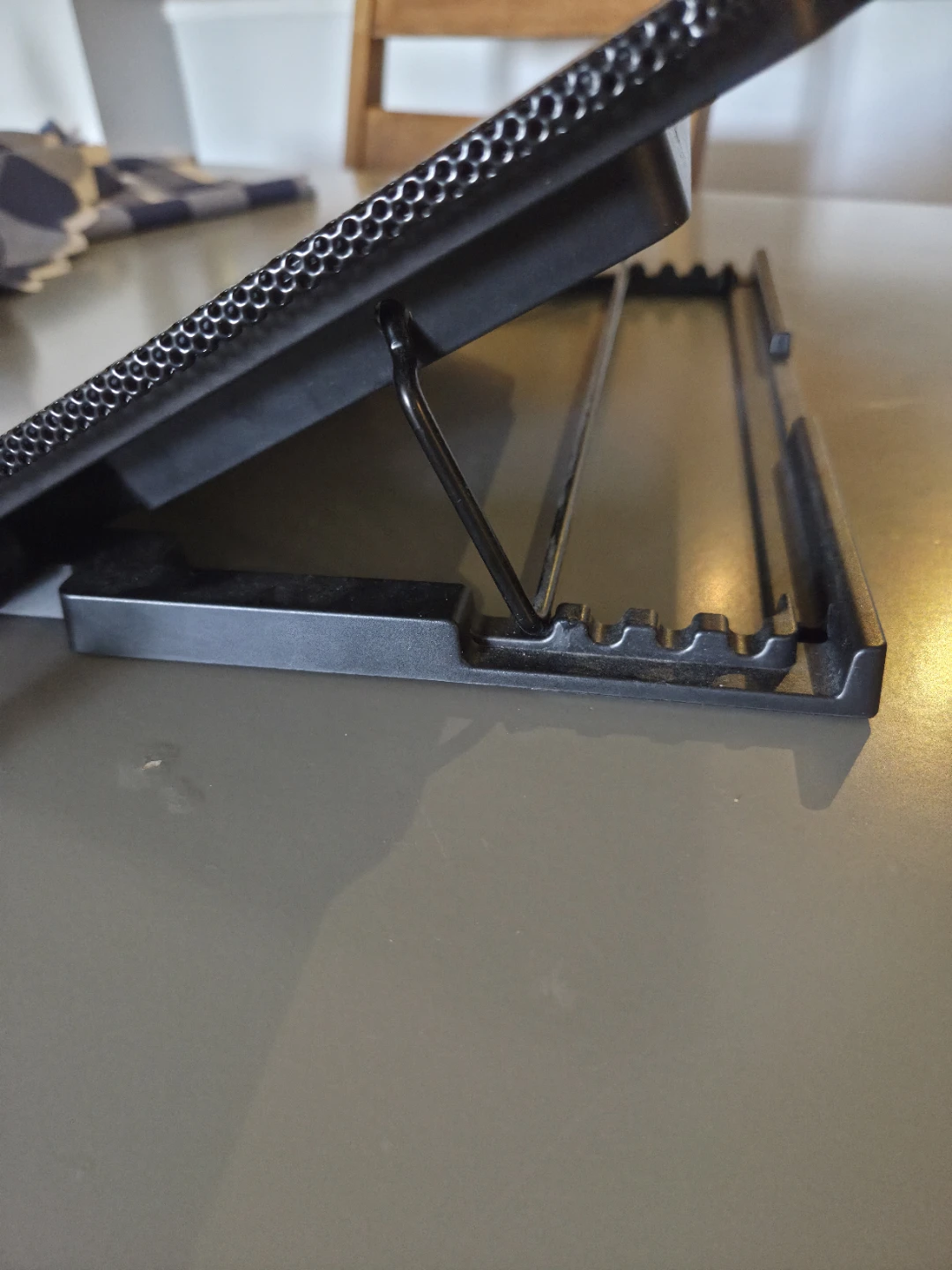 Laptop Cooling Pad - photo 2