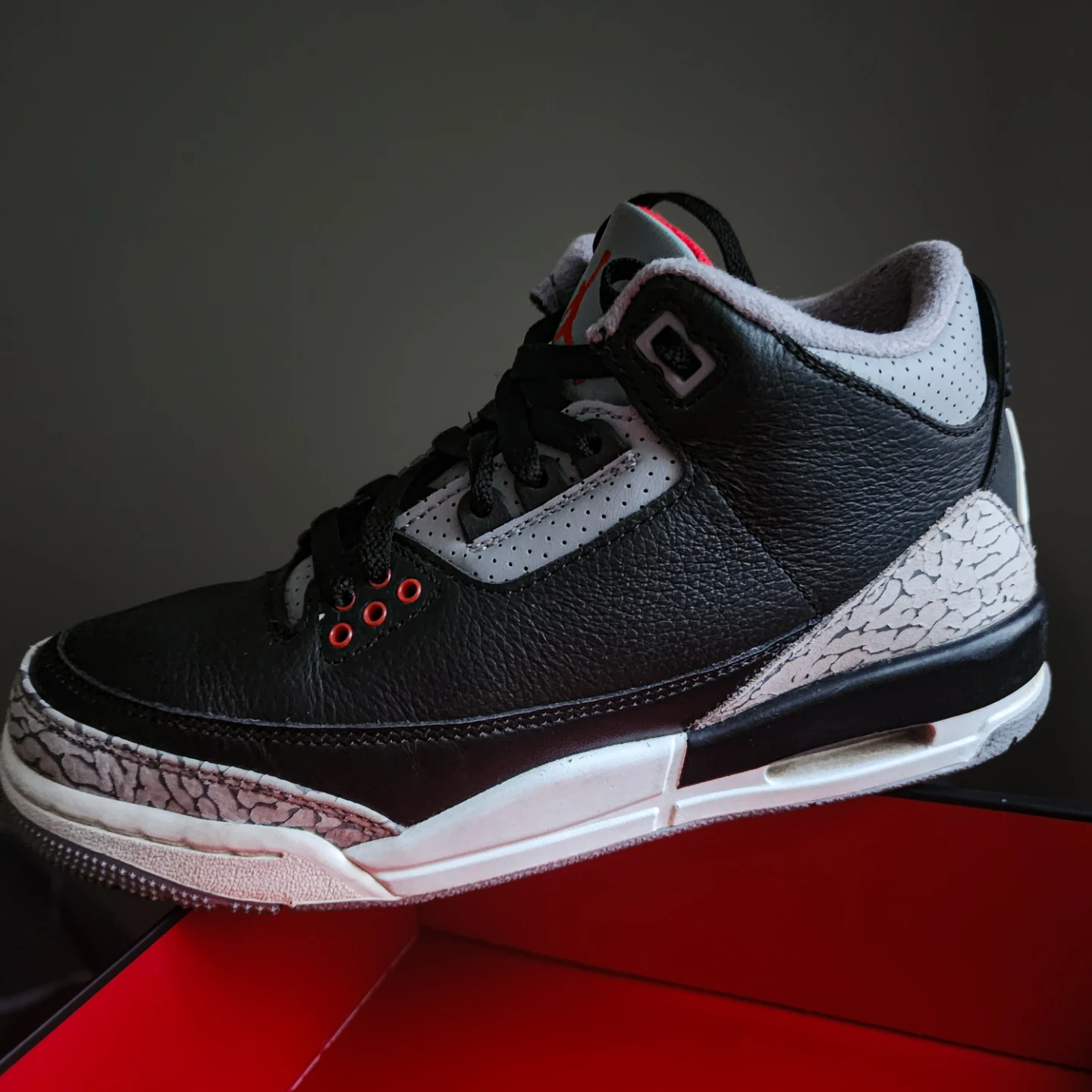 Selling both my Jordan 4 and Jordan 3 - photo 3