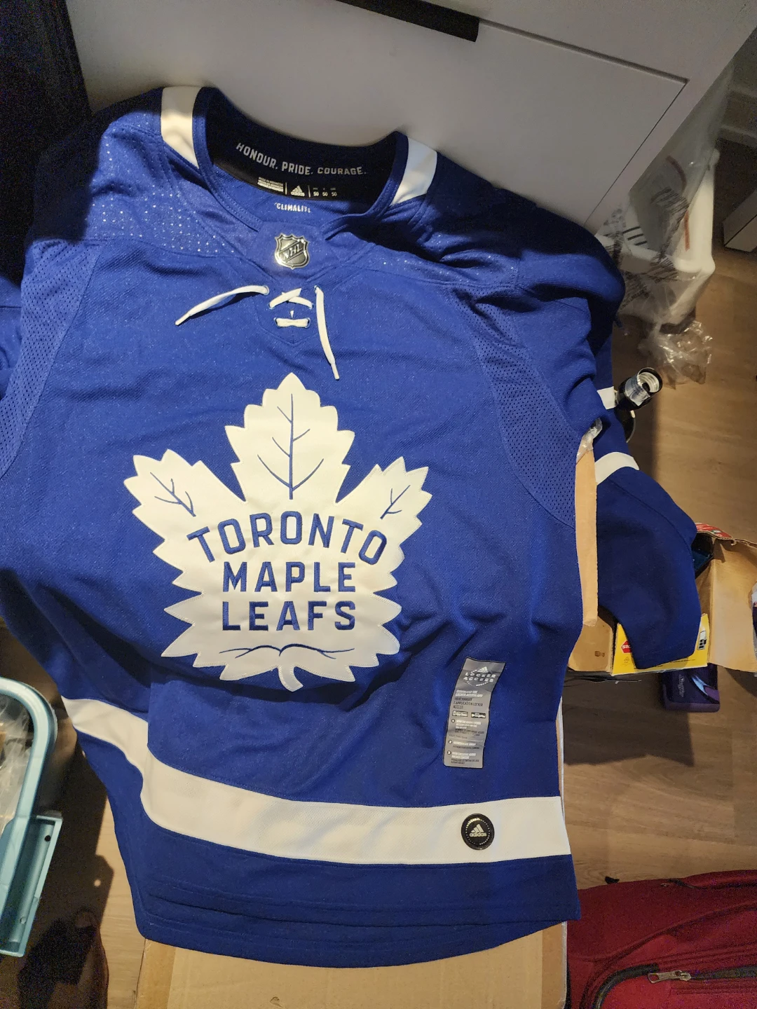 Adidas Toronto Maple Leafs Jersey Size 50 - photo 4