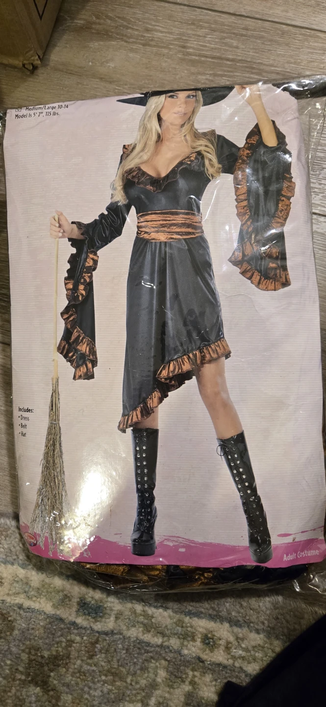 Halloween Costume (witch M/L)