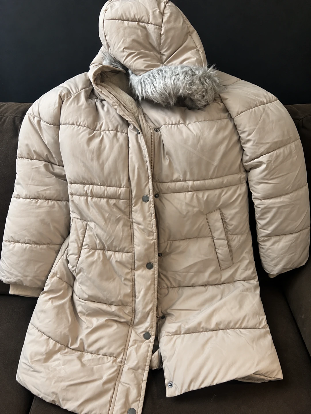 Hollister Faux Fur-Lined Puffer Parka – Taupe – Size XS