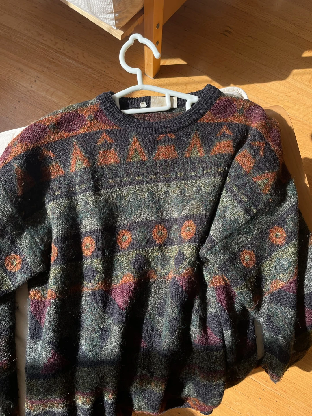 Vintage Patterned Wool Blend Sweater (L)