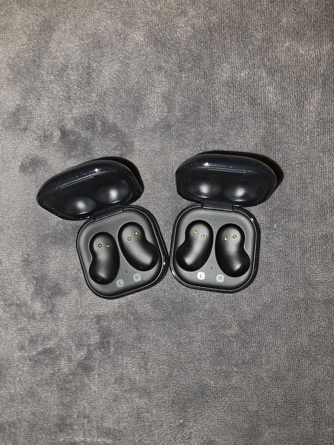 Samsung Galaxy Buds Live Cases - photo 2