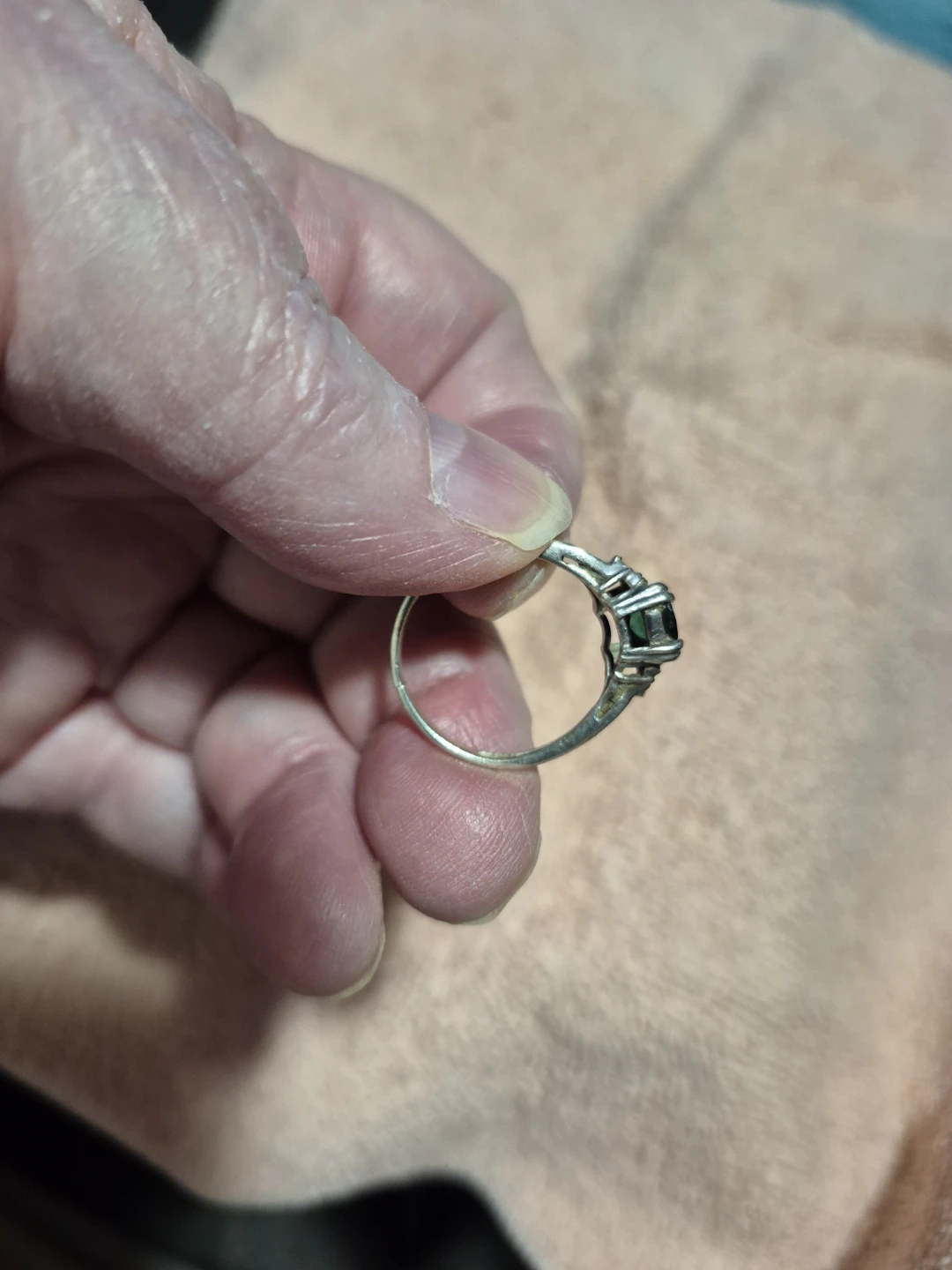 Gold-tone ring with white stone and accents - photo 4