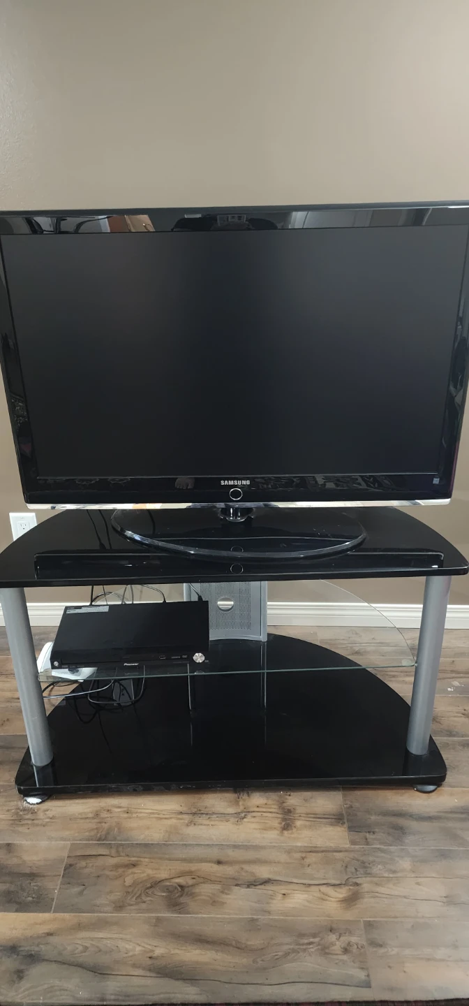 Samsung Television and Media Stand - photo 2