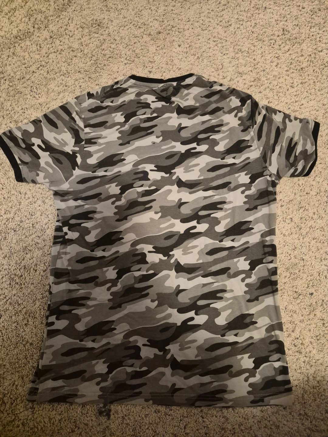 Limited Editon OVO x Roots Camo T-Shirt Authentic - photo 5