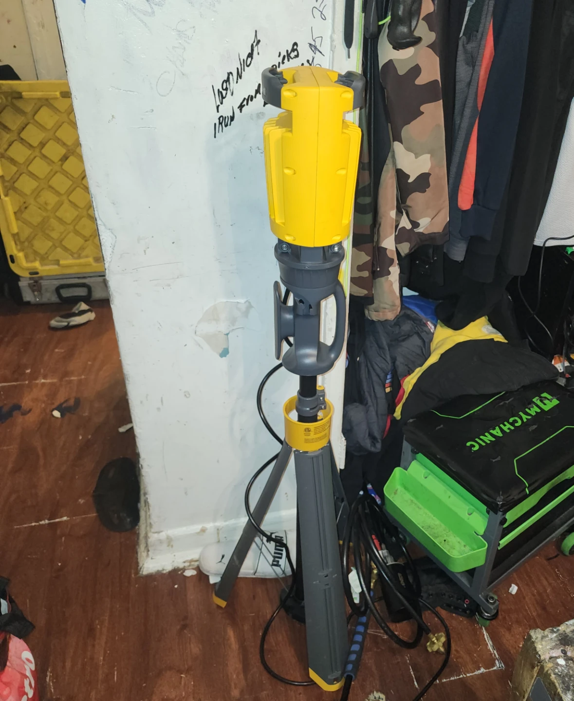 EcoStreams Portable Work Light - photo 3