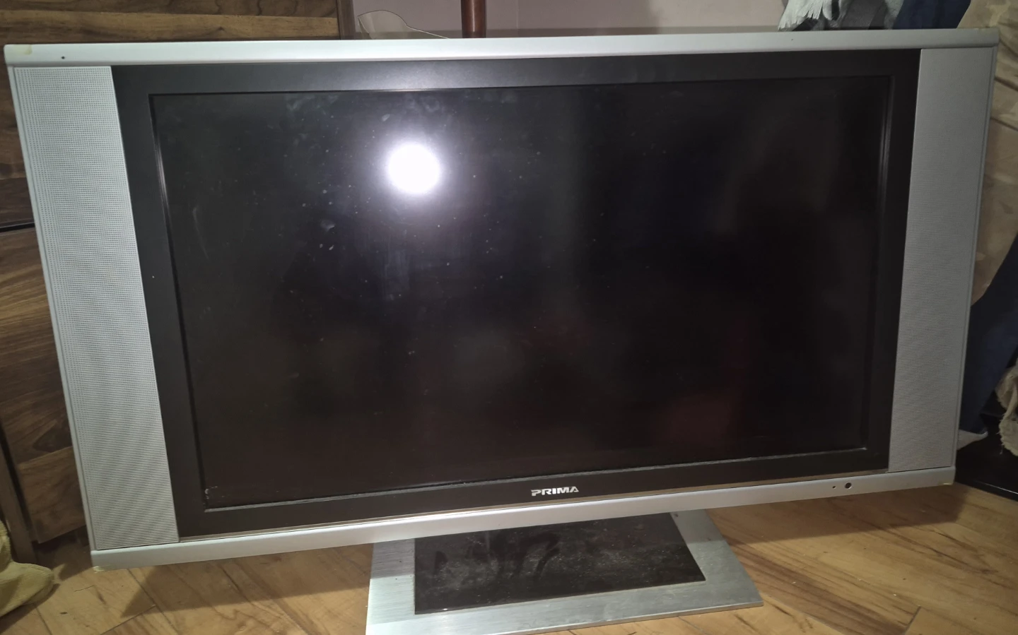 Prima 32 inch LCD TV