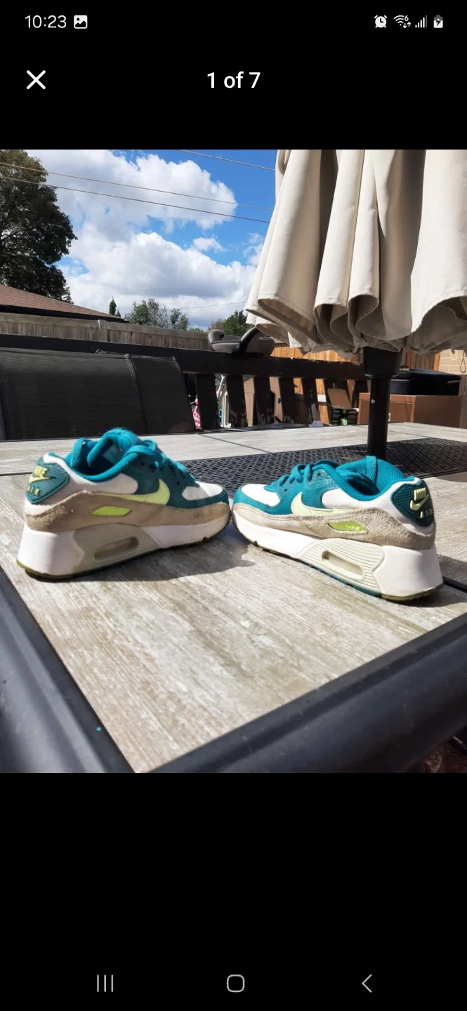 Nike Air Max 90 Sneakers