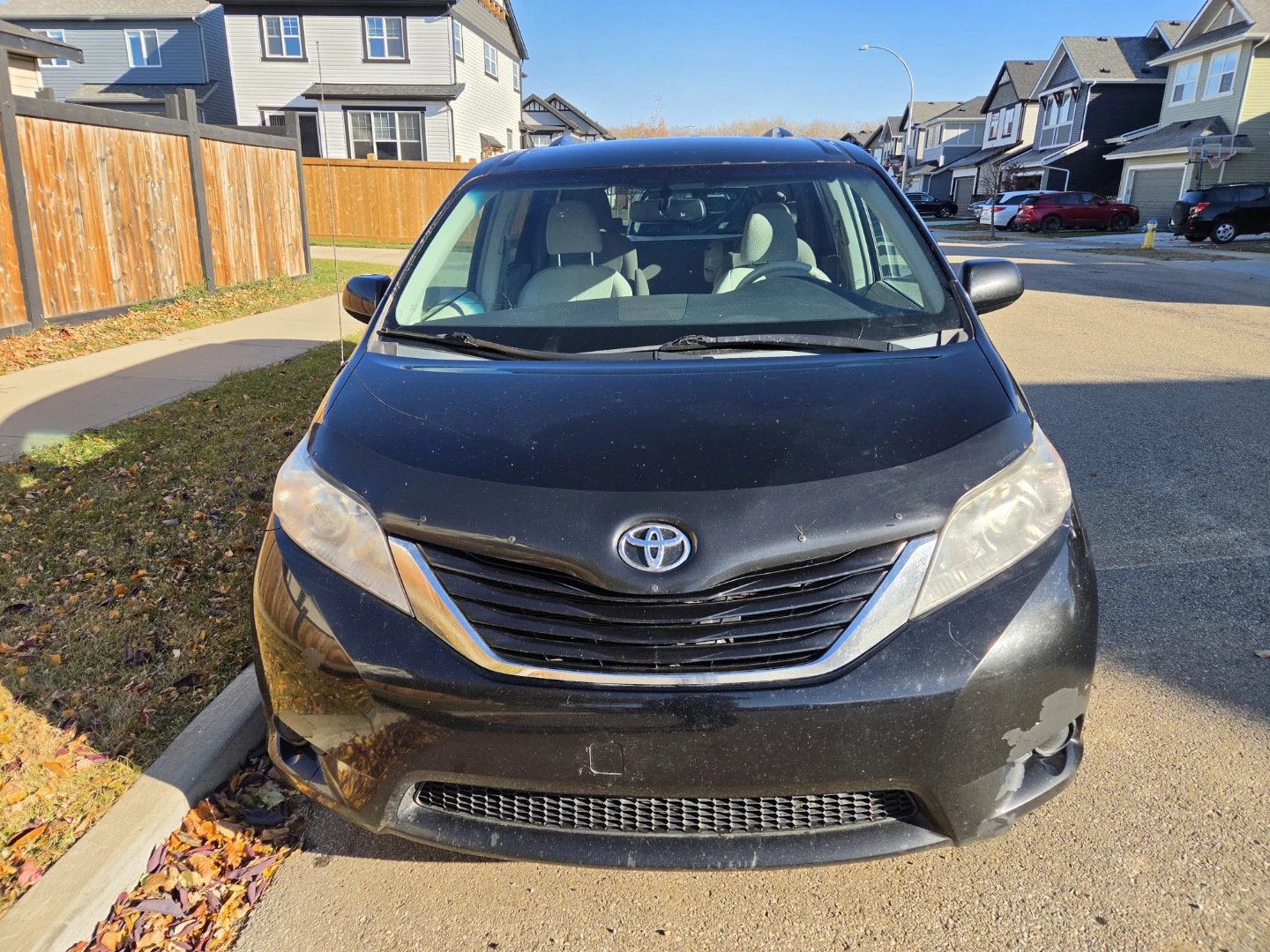 Toyota Sienna LE Minivan