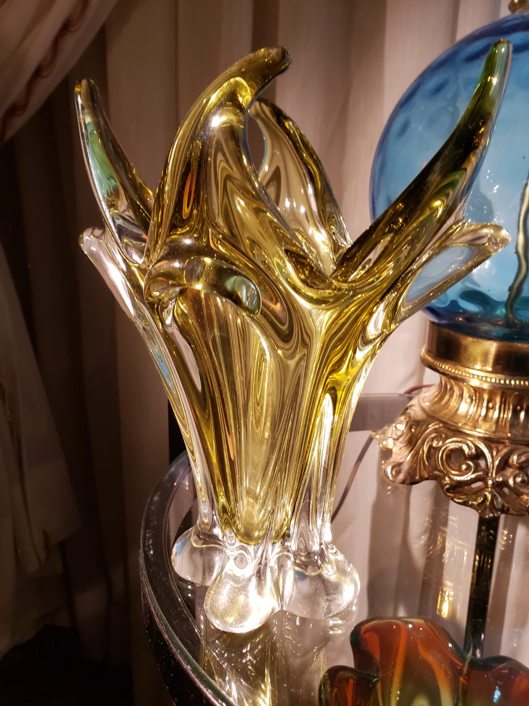Vintage Chalet Olive art glass vase - photo 2