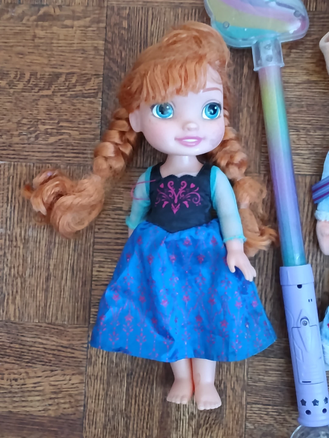 Frozen Doll and Toy Set - photo 3