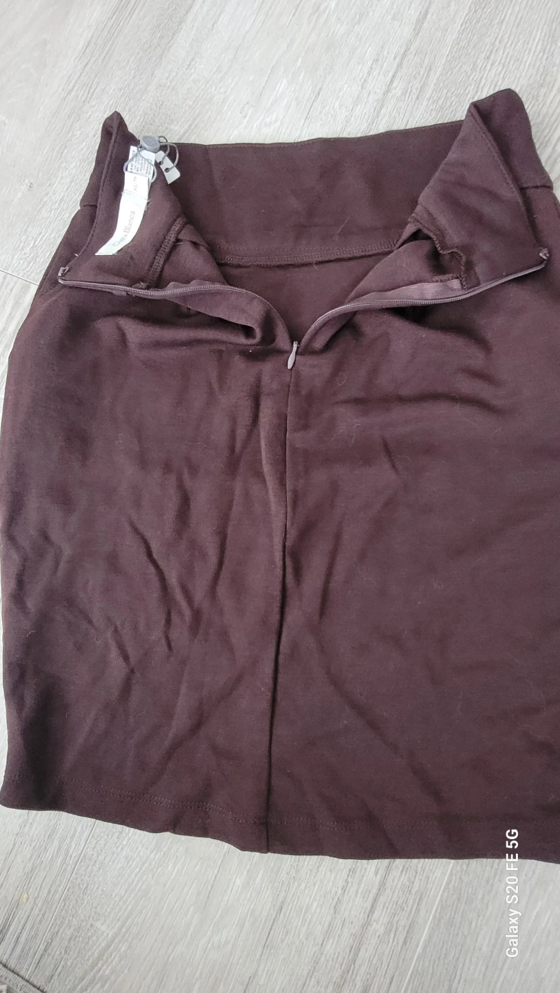 Costa Blanca burgundy skirt - photo 4