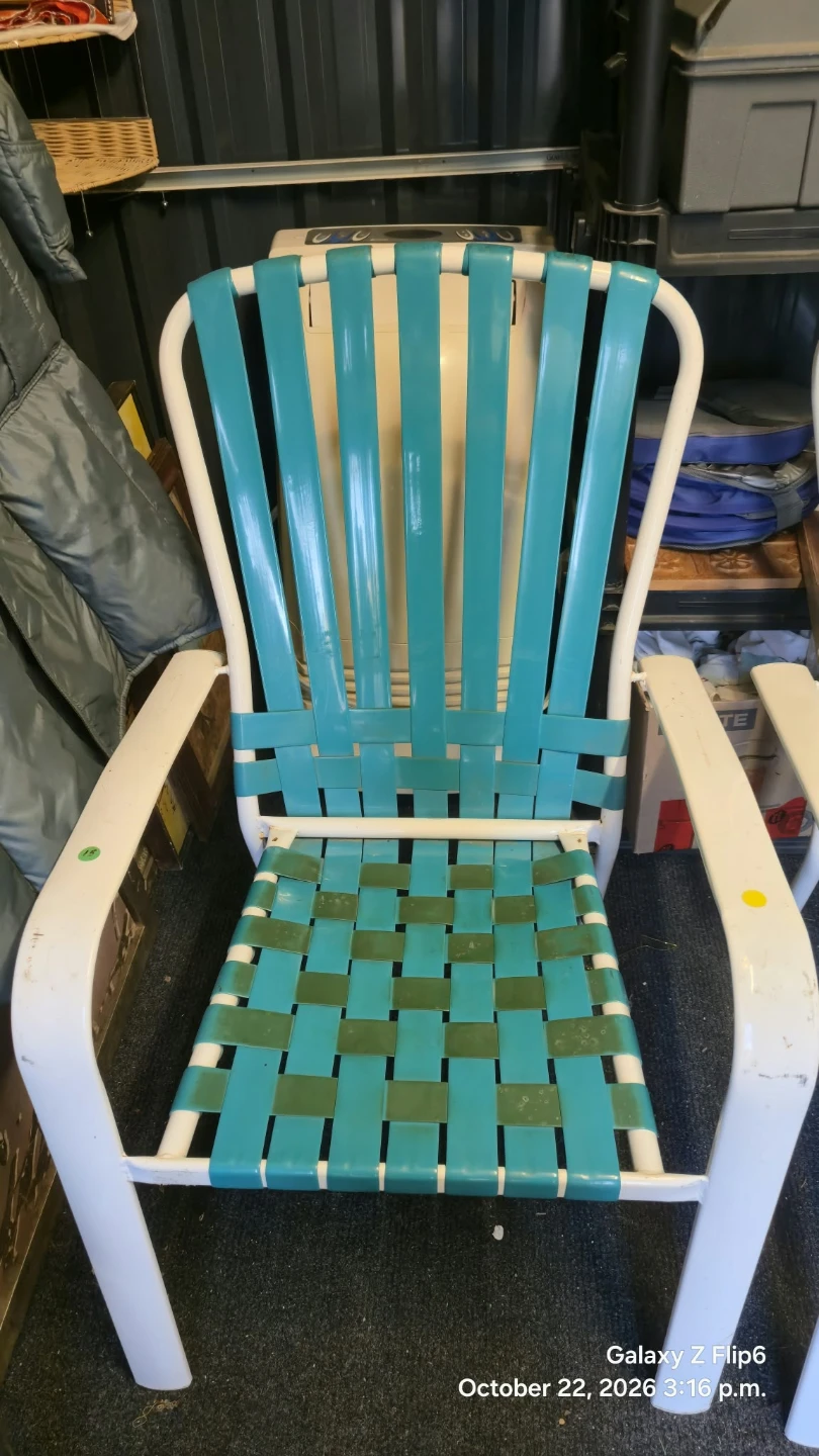 Two Vintage  Patio Chairs - photo 2