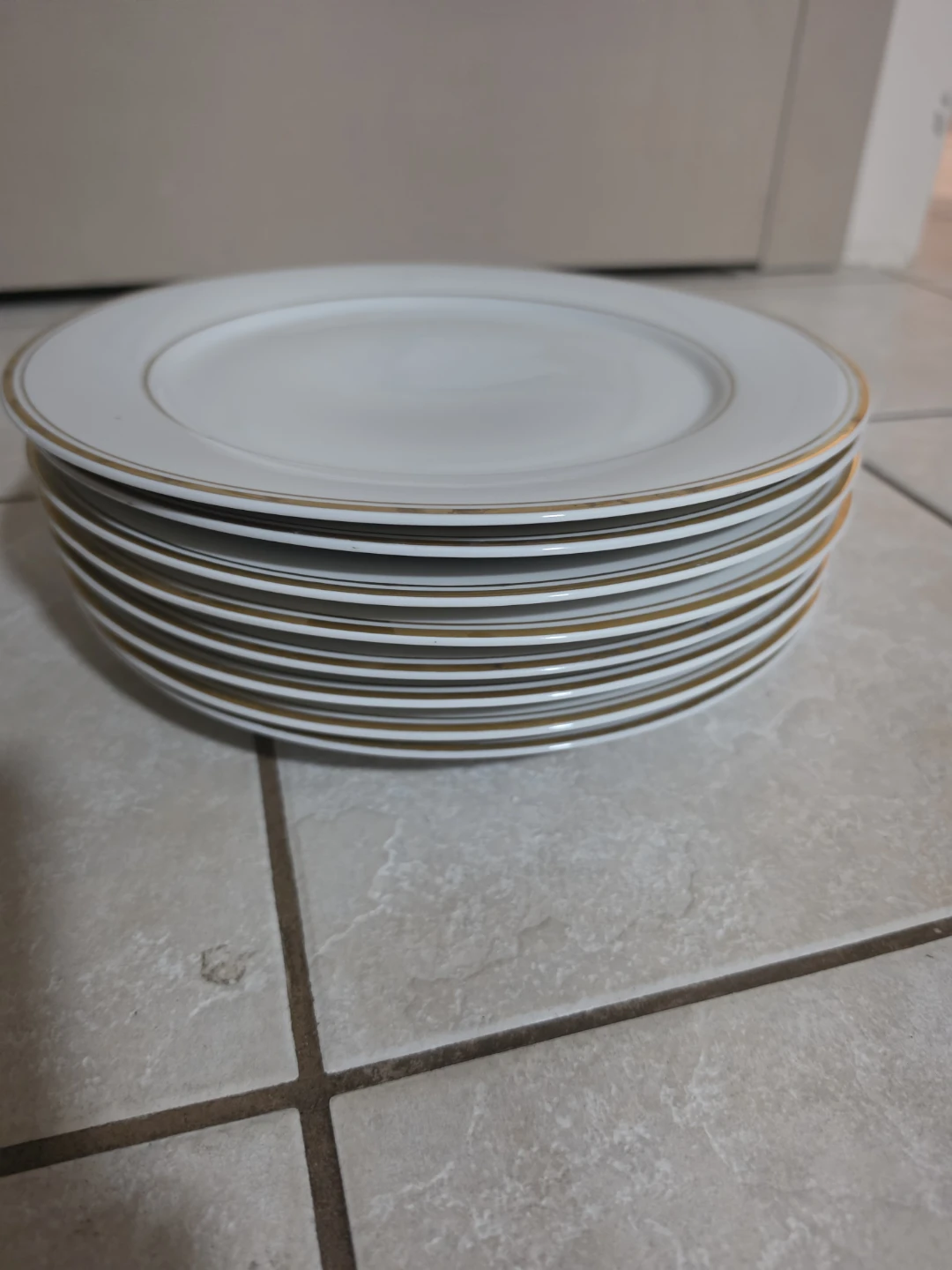 Baaria Set of White and Gold Rimmed Dinnerware - photo 2