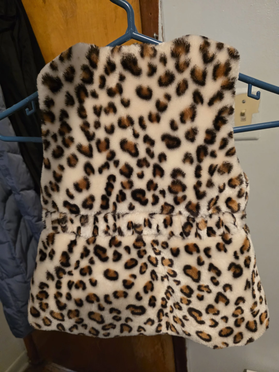 Little Me Leopard Print Faux Fur Vest Size 3T - photo 3