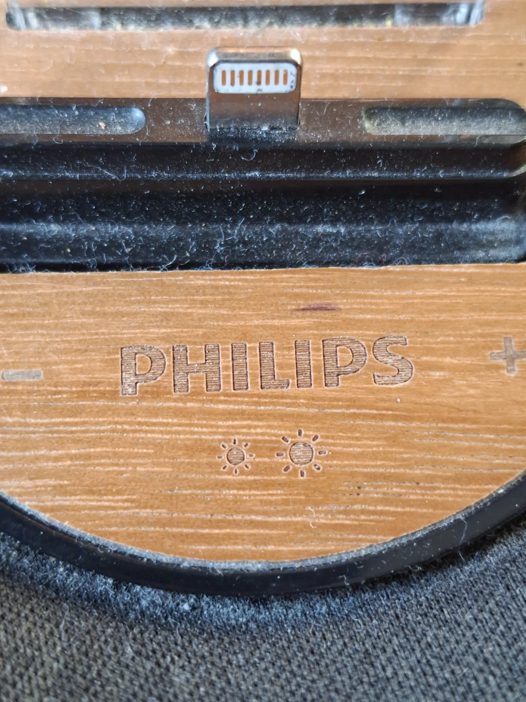 Philips DS1155/37 Speaker Dock - photo 2