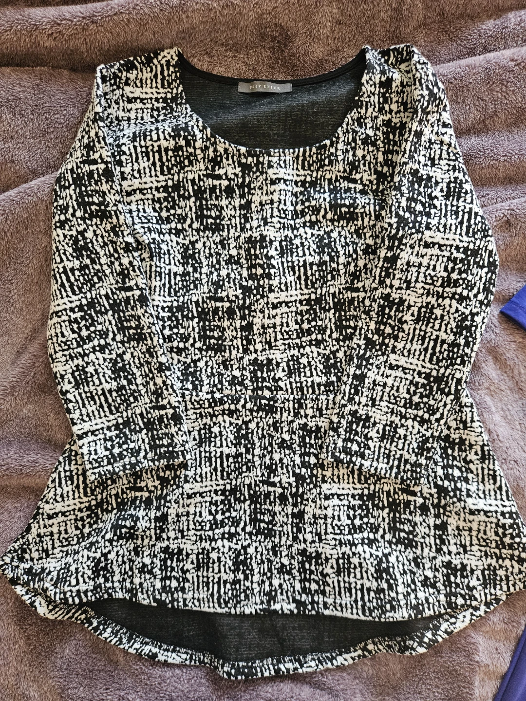 Suzy Shier Black and White Patterned Top