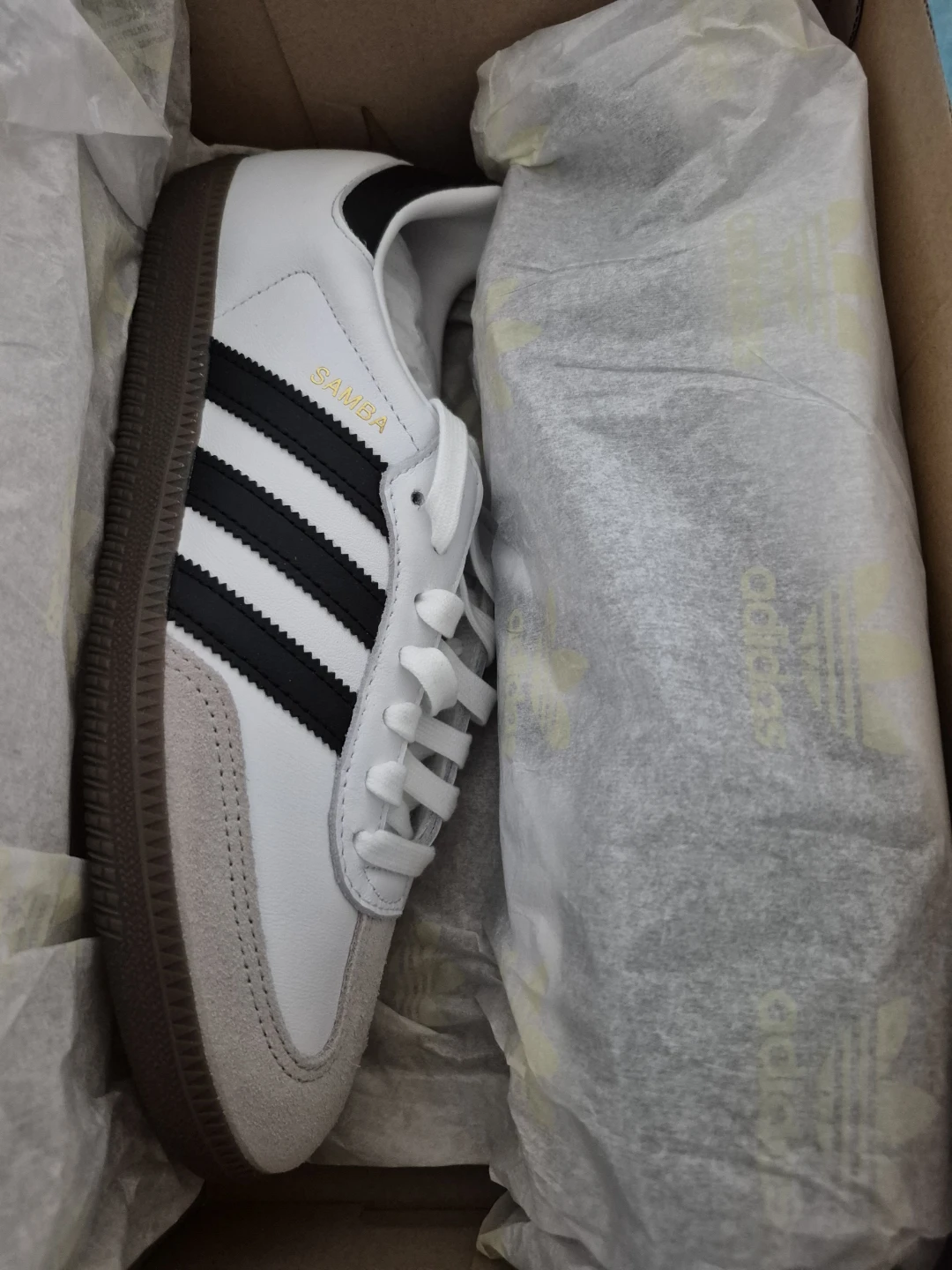 Brand new women Adidas shoes size 9
