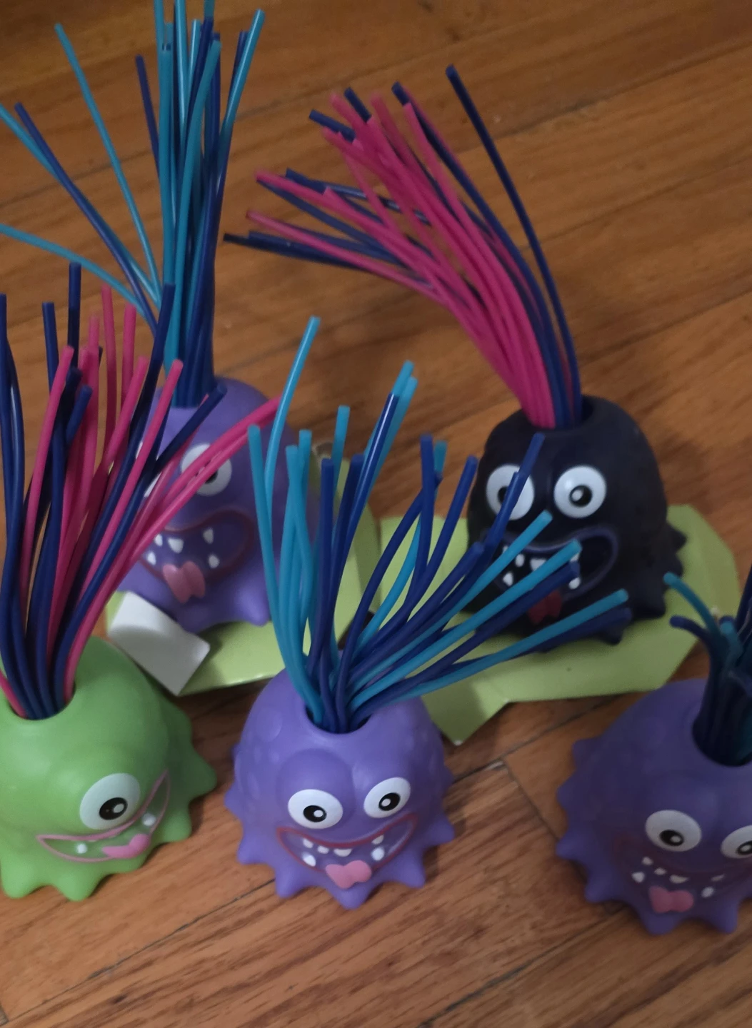 Set of 5 Fun Monster Toys - photo 2