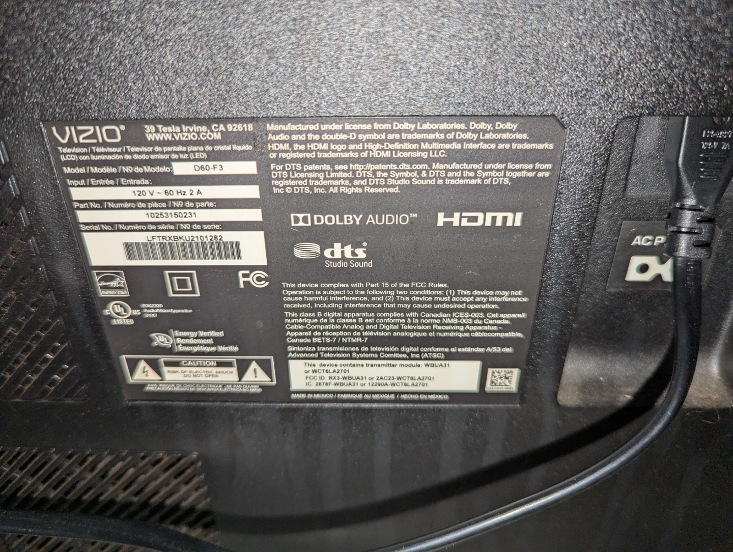 Vizio D60-F3 60-inch Smart TV - photo 2