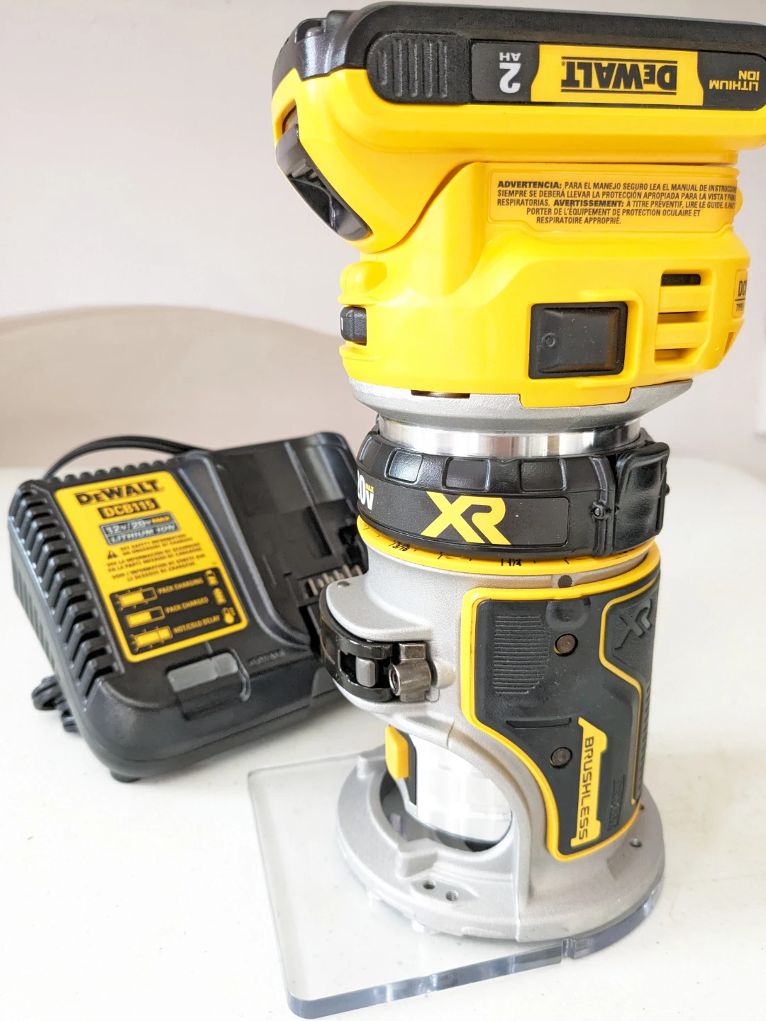20V Max DeWalt XR Compact Router Combo Kit - photo 3