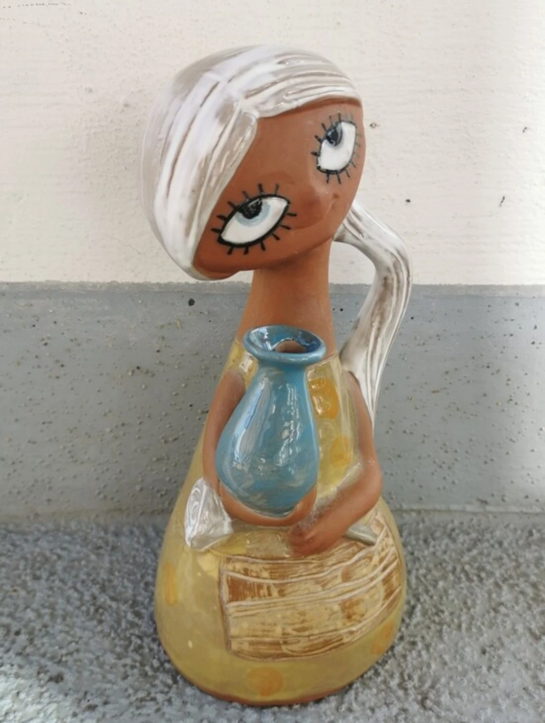 Vintage Big Eye Girl Ceramic Figurine Bud Vase Handle Japan - photo 3