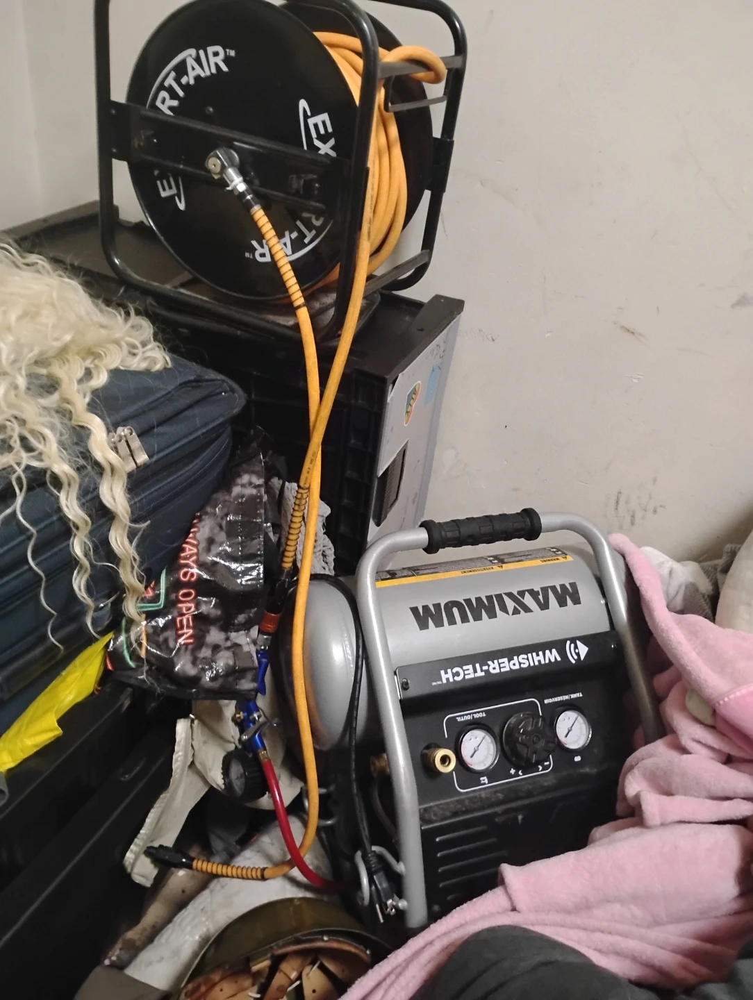 Maximum Whisper-Tech Air Compressor with Hose Reel - photo 3