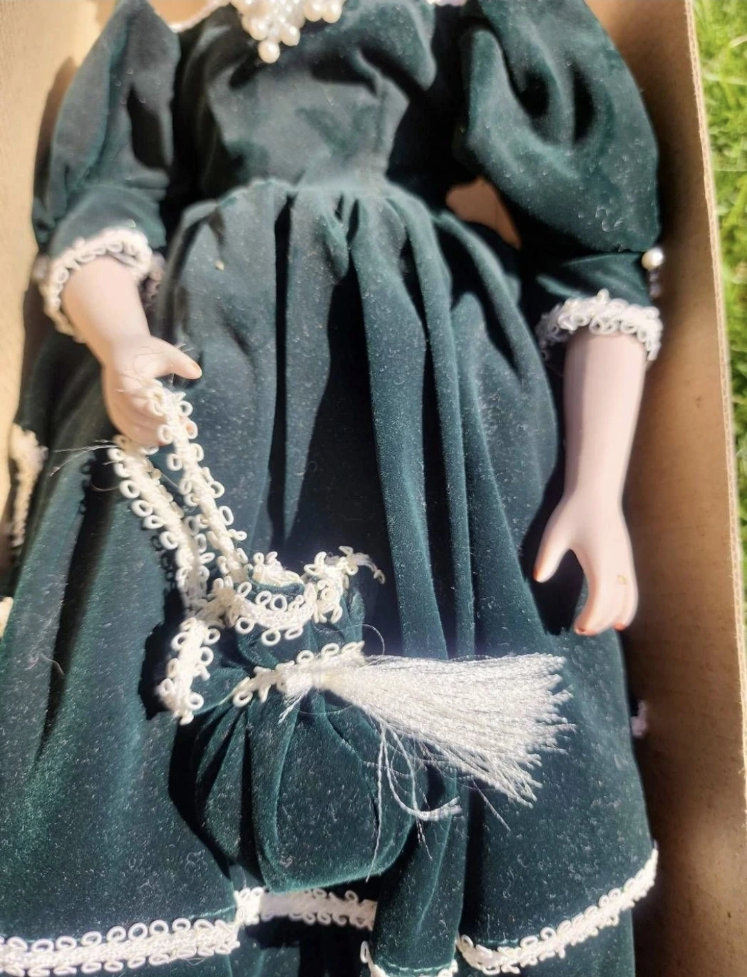 CHSN Artisan Collection Figurines - 2 Dolls - photo 5