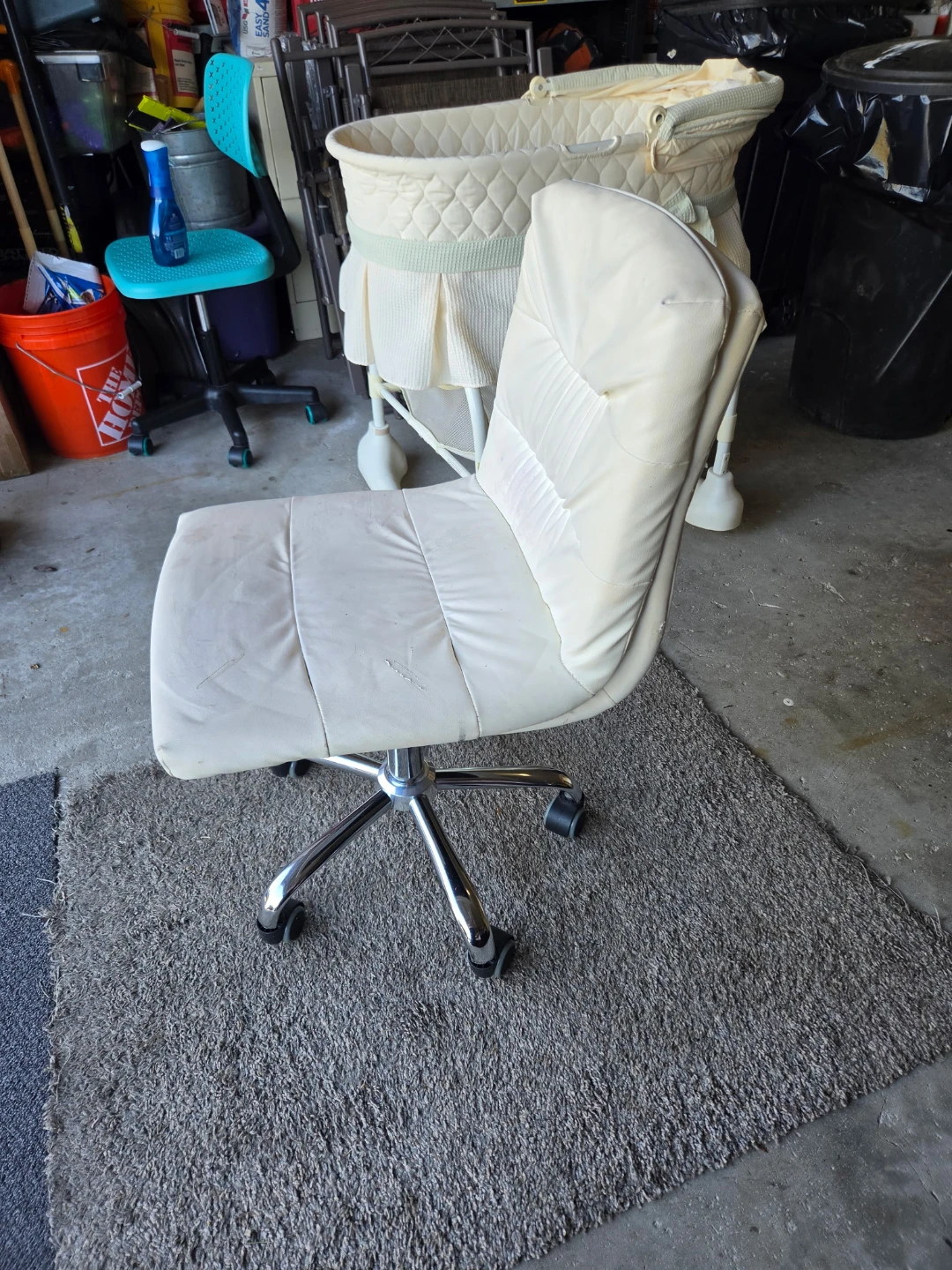 White Adjustable Rolling Office Chair – Chrome Base - photo 2