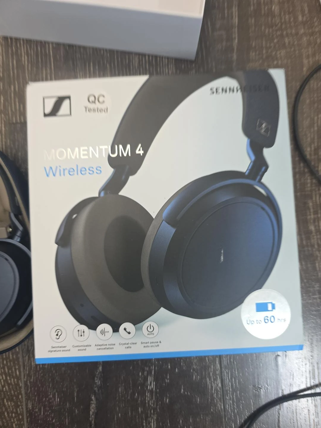 Sennheiser Momentum 4 Wireless Headphones - photo 4
