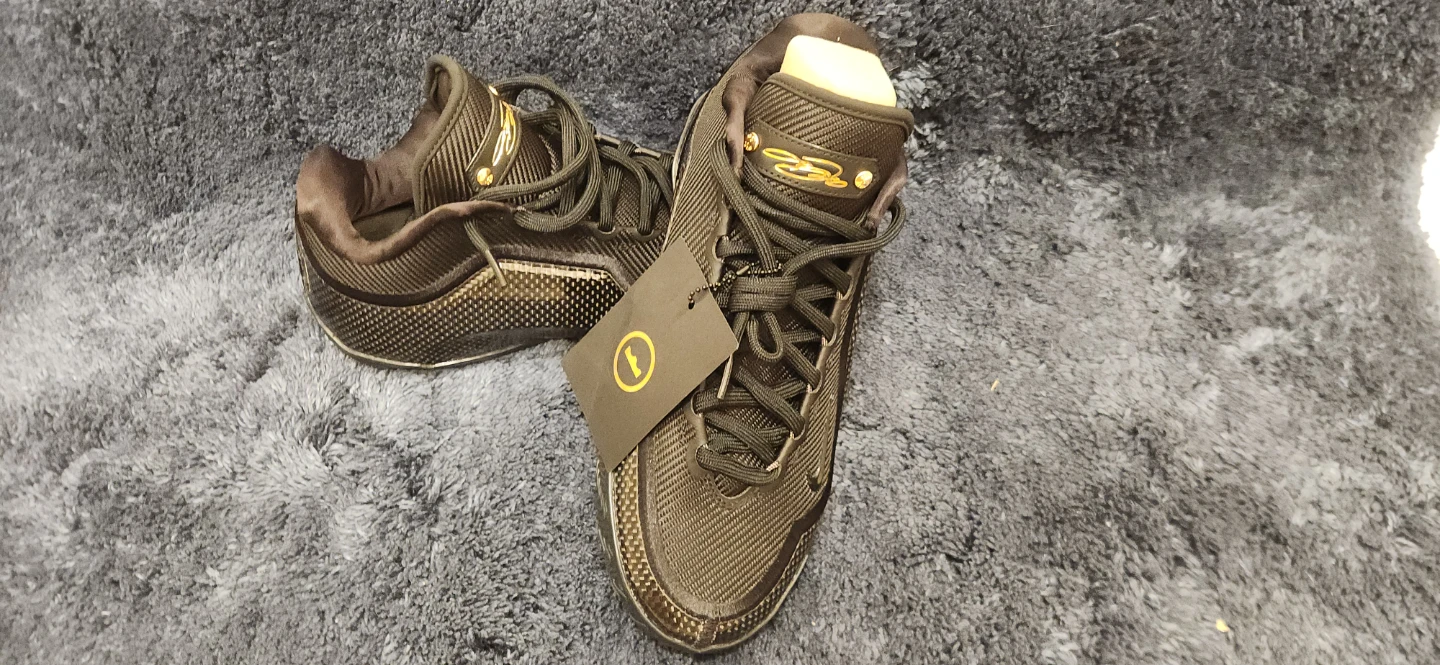 Nike LeBron Witness 8 Basketball Shoes - photo 4