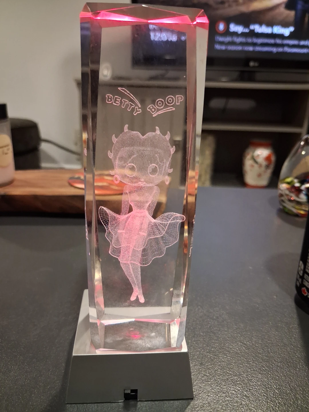 Betty Boop 3D Crystal Etched Solid LED Light, Paperweight - photo 3