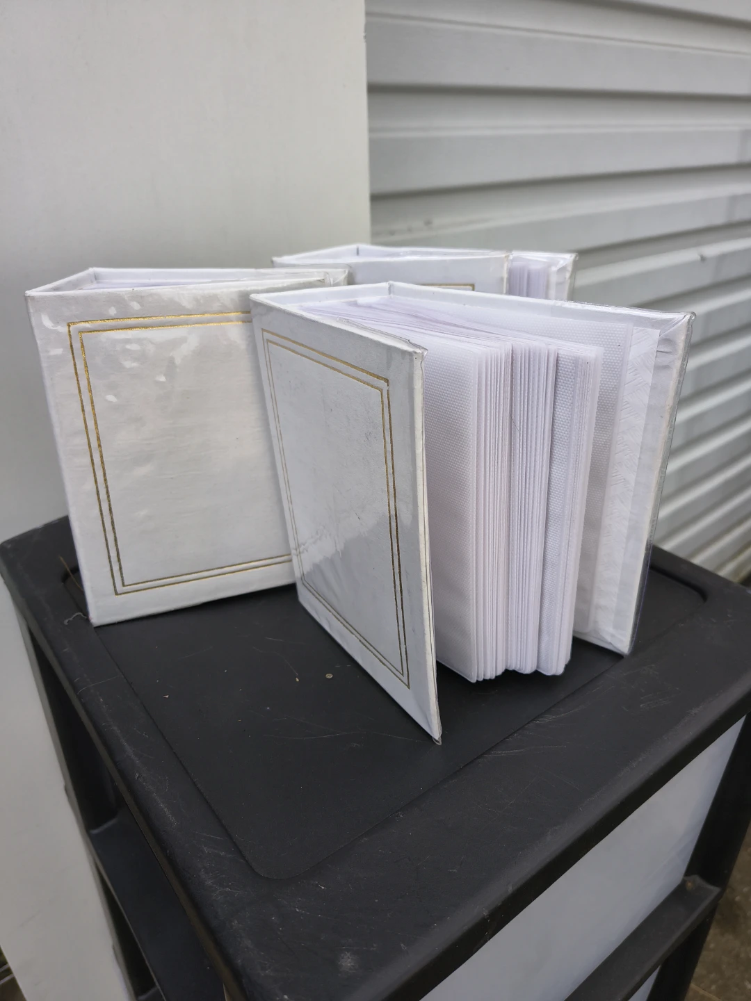 White photo album 4x 6  100 pockets