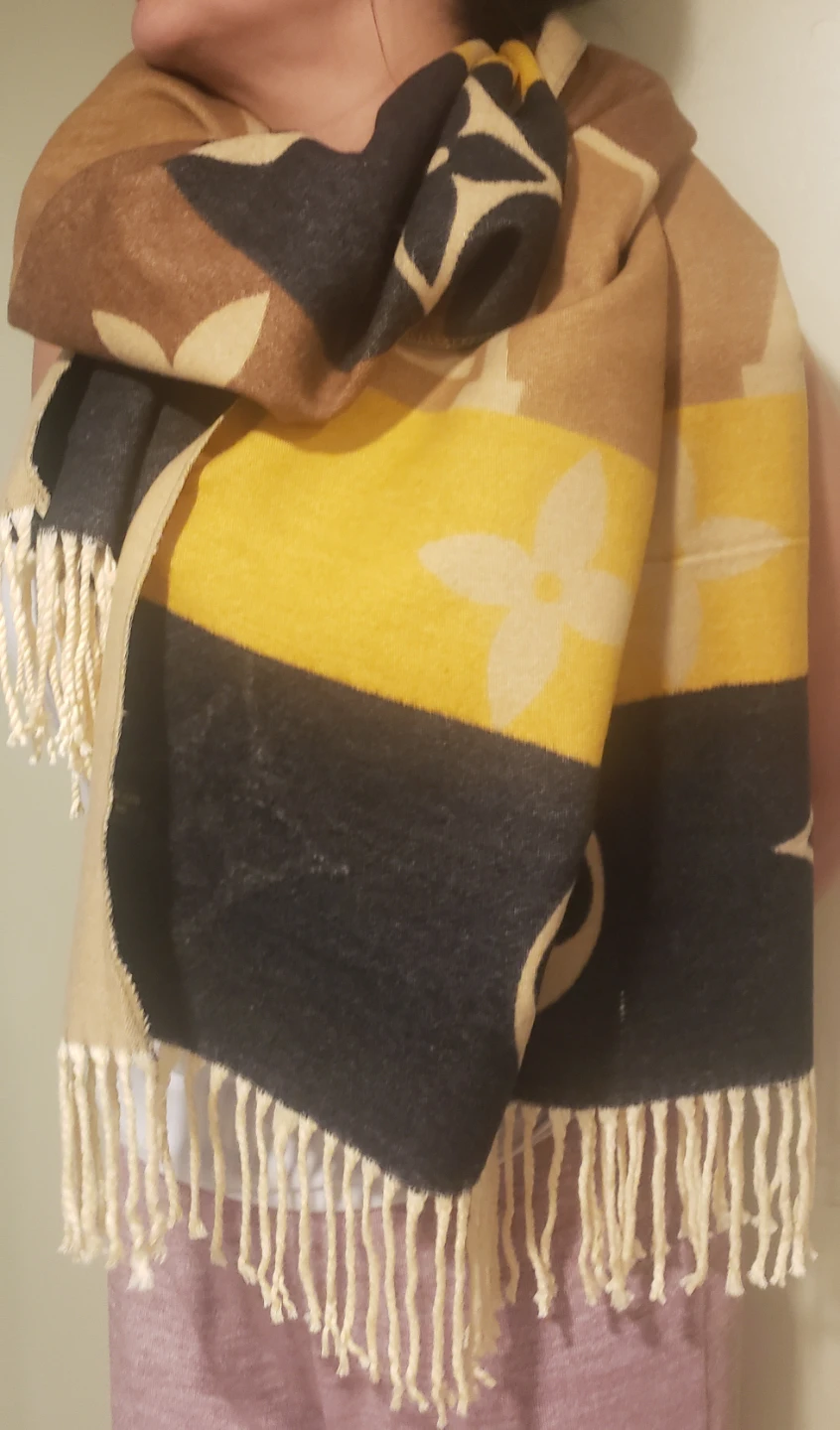 Louis Vuitton Monogram Pattern Scarf - photo 4