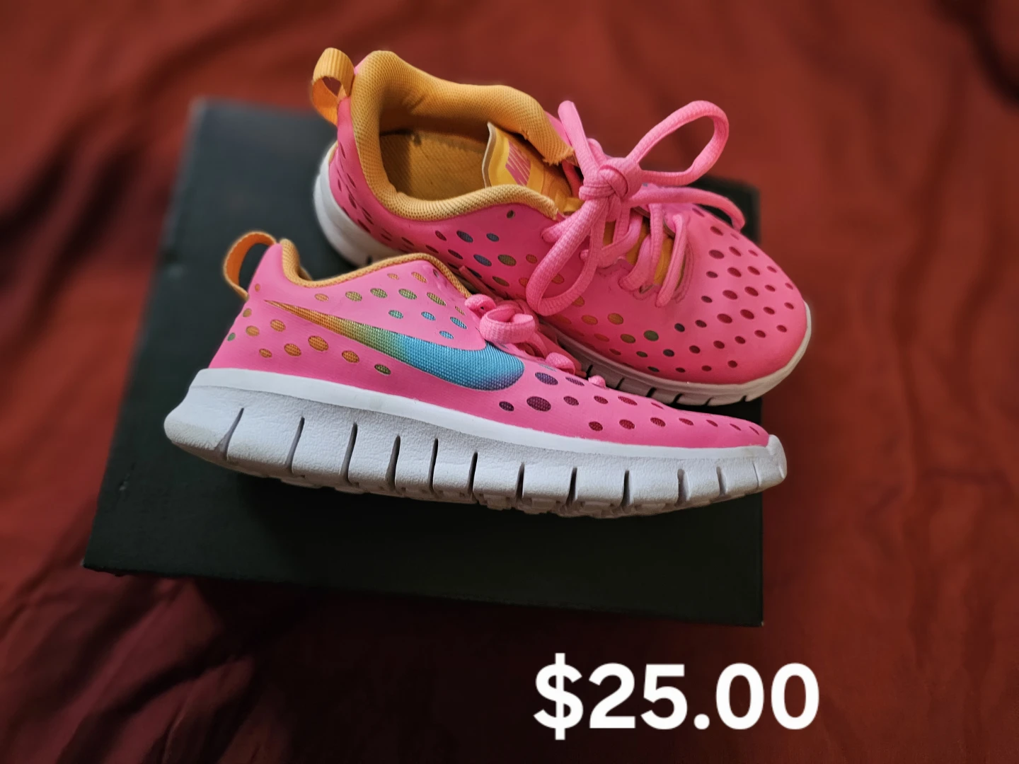 Nike Kids Running Shoes Pink, Costume for boy