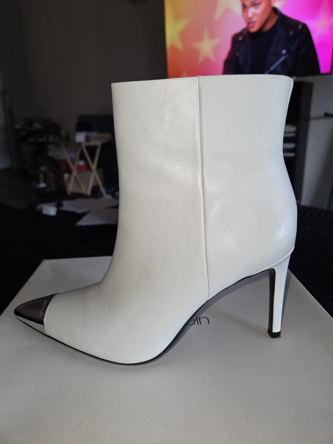 Calvin Klein Ravie White Pointed Steel Toe Boots in a Ladies 8½ - photo 4