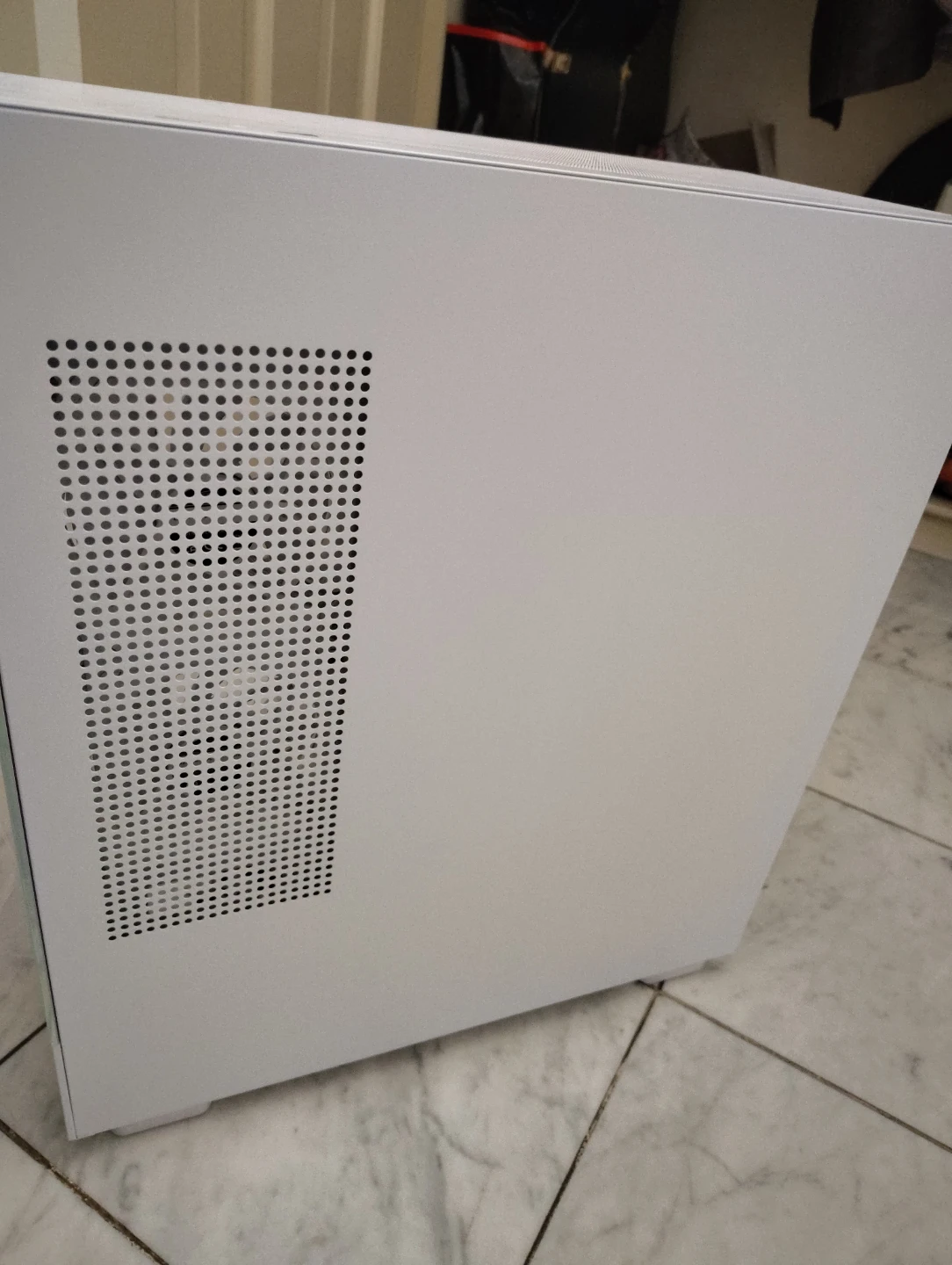 Lian Li O11 Dynamic Mini White PC Case - photo 3