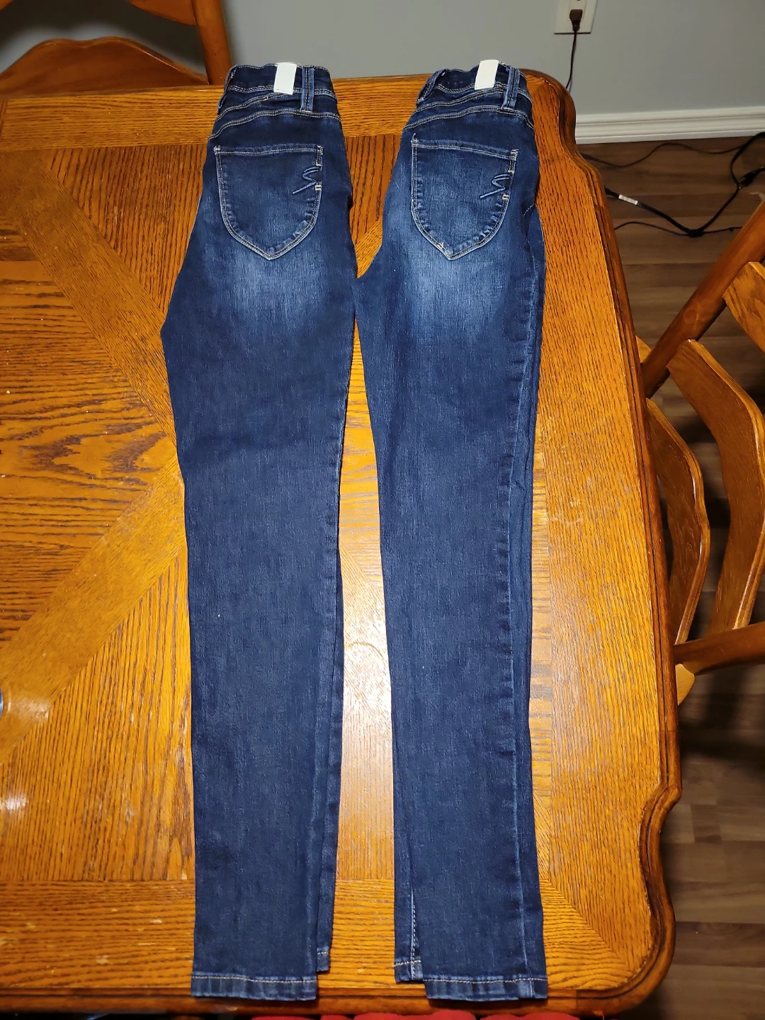 Super high narrow waist jeans