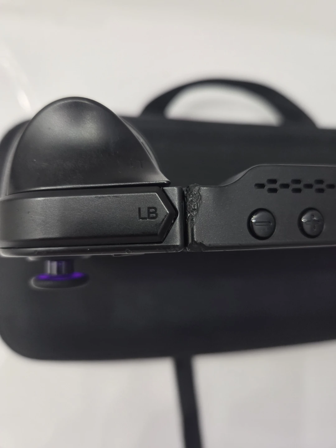 Lenovo Legion Go Handheld Console - photo 3