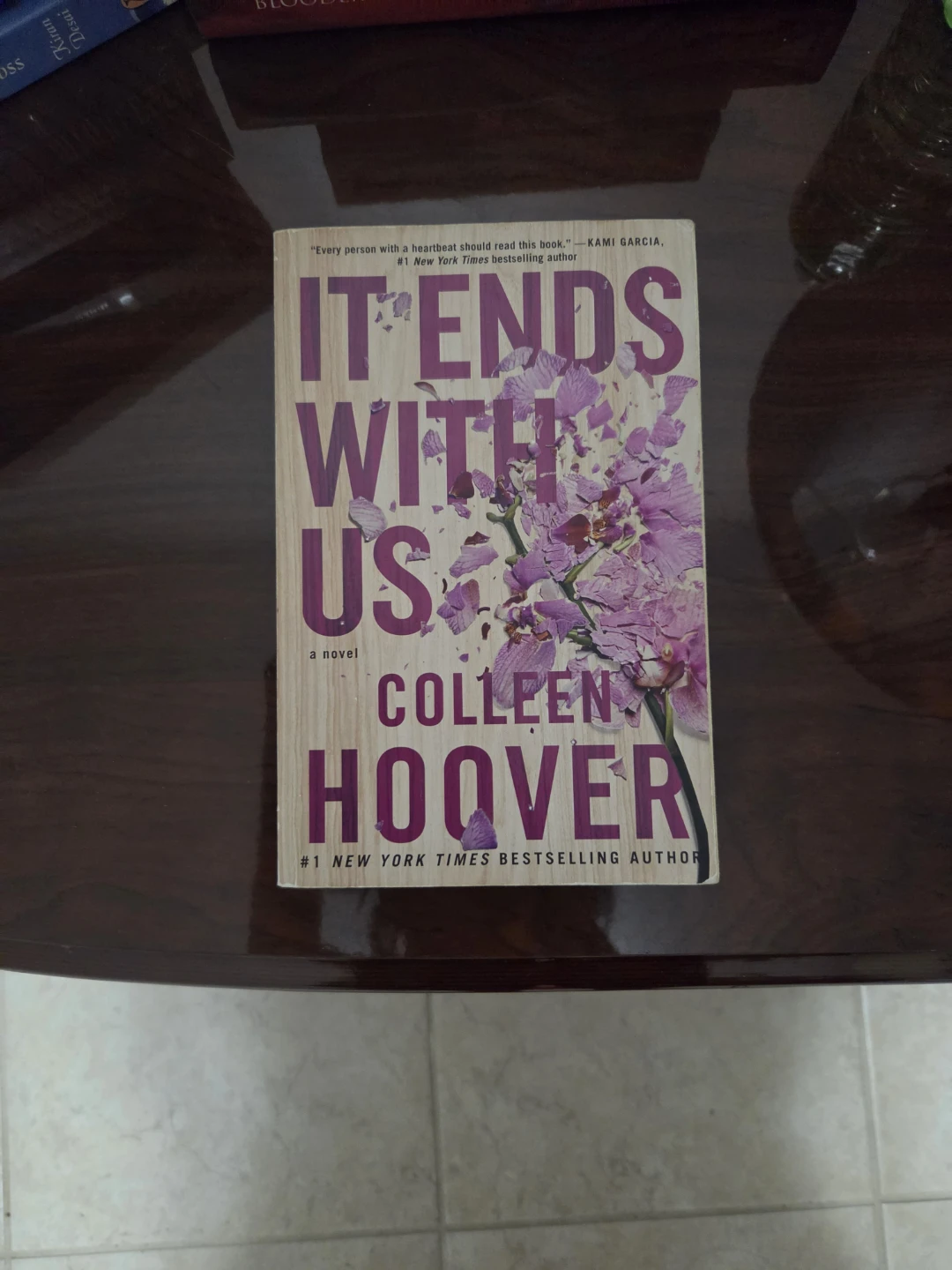It Ends With Us by Colleen Hoover