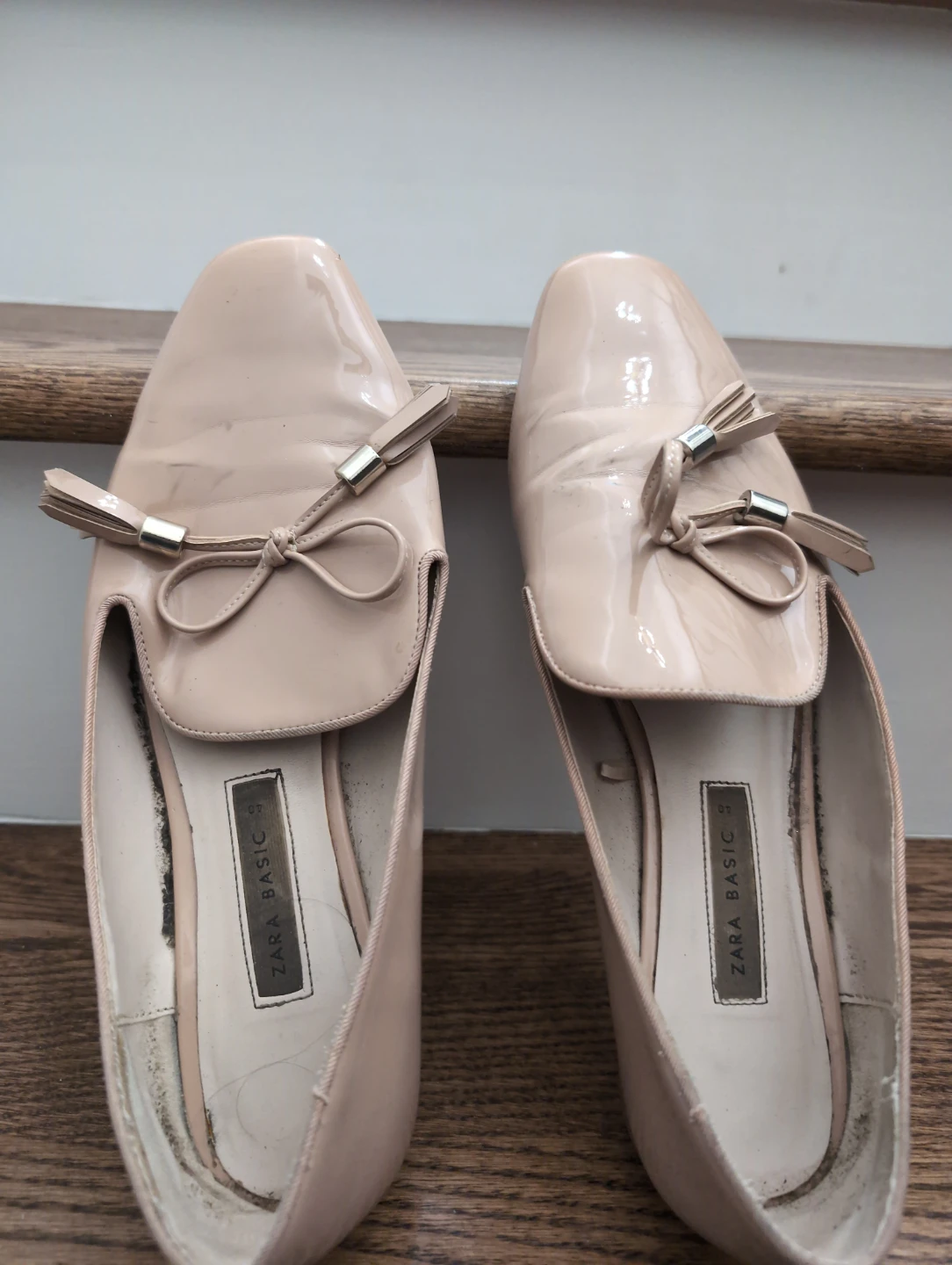 Zara Basic beige patent loafers