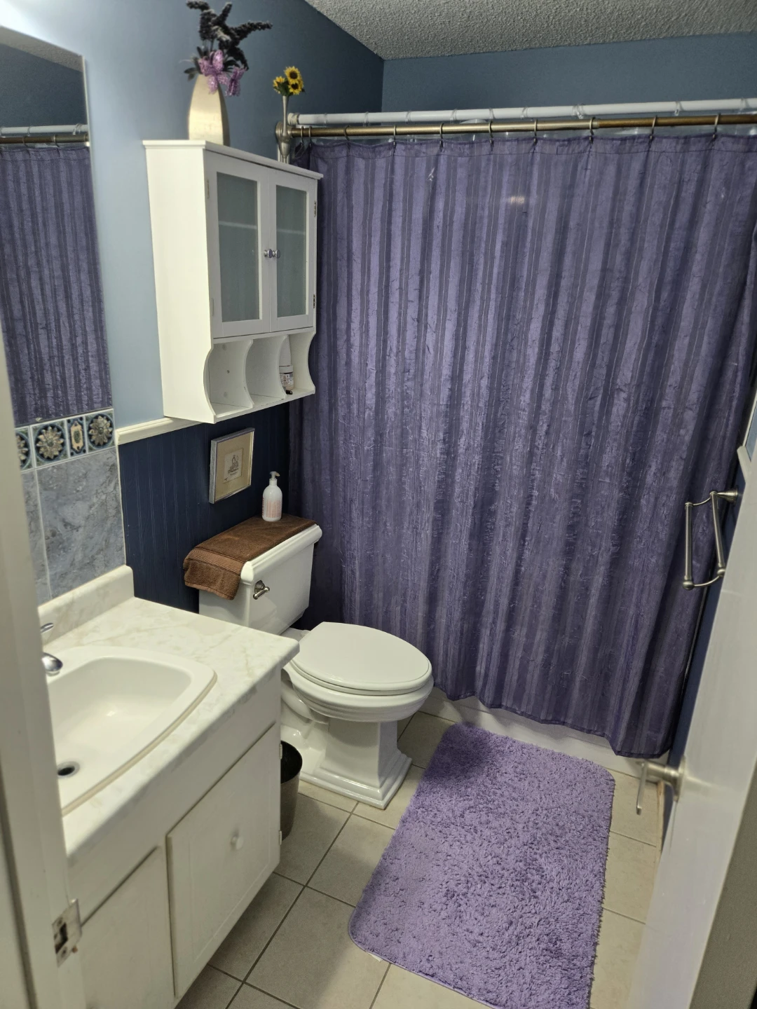 Roommate Wanted Private Home - photo 2