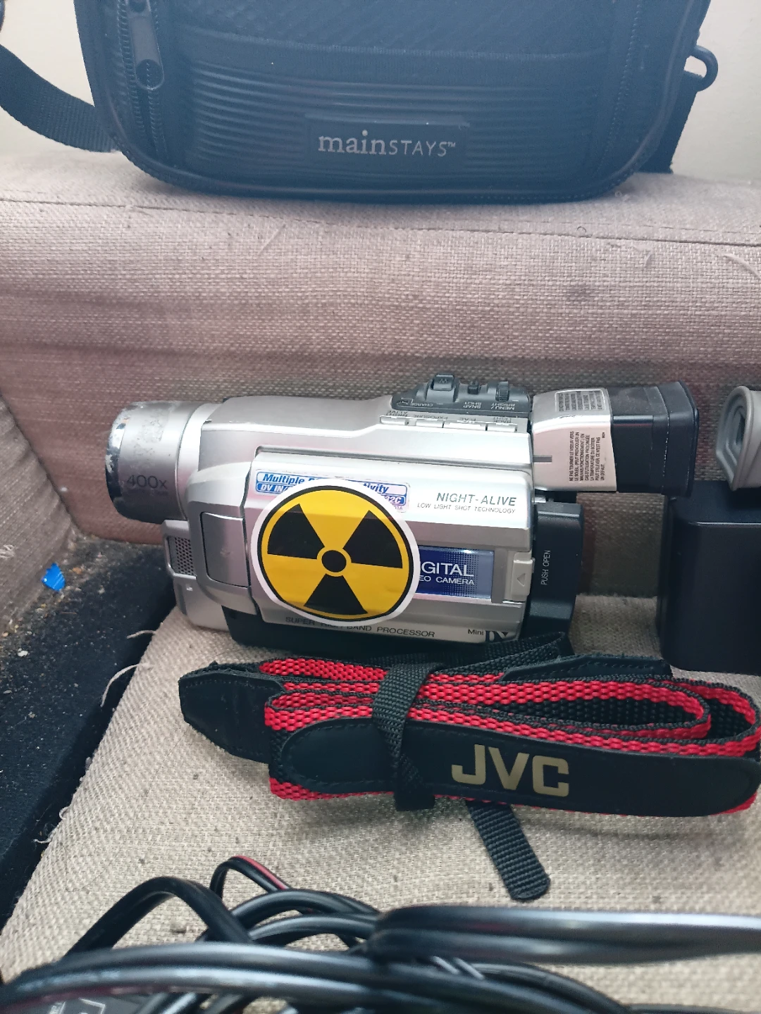 JVC and Canon Bundle $220 (50 off) OBO - photo 4