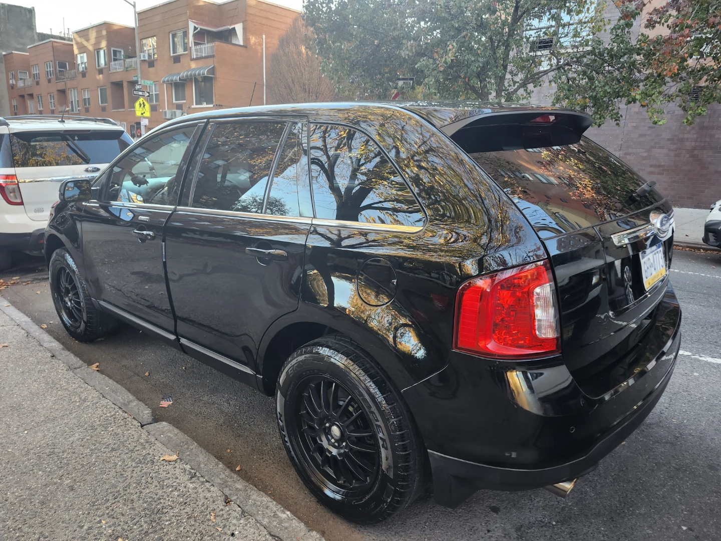 2012 Ford Edge Limited - photo 3